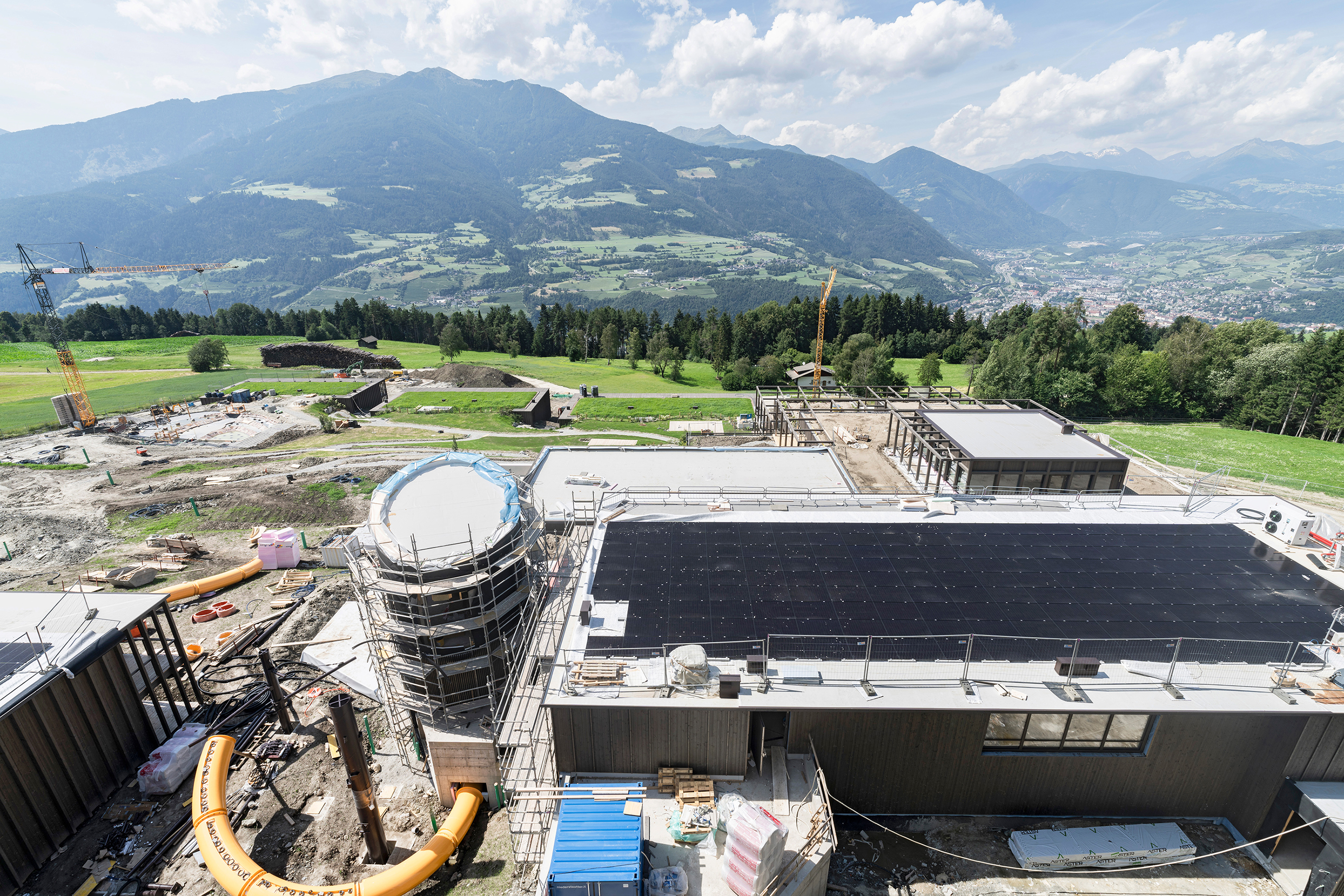 AKI Family Resort PLOSE